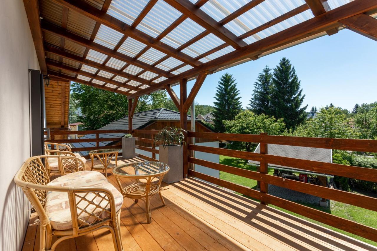 Apartmán Deluxe se 2 ložnicemi a výhledem do zahrady